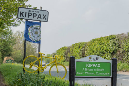 Kippax welcome sign
