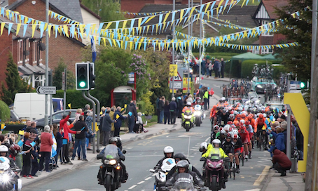 Bikes and motorbikes in the street