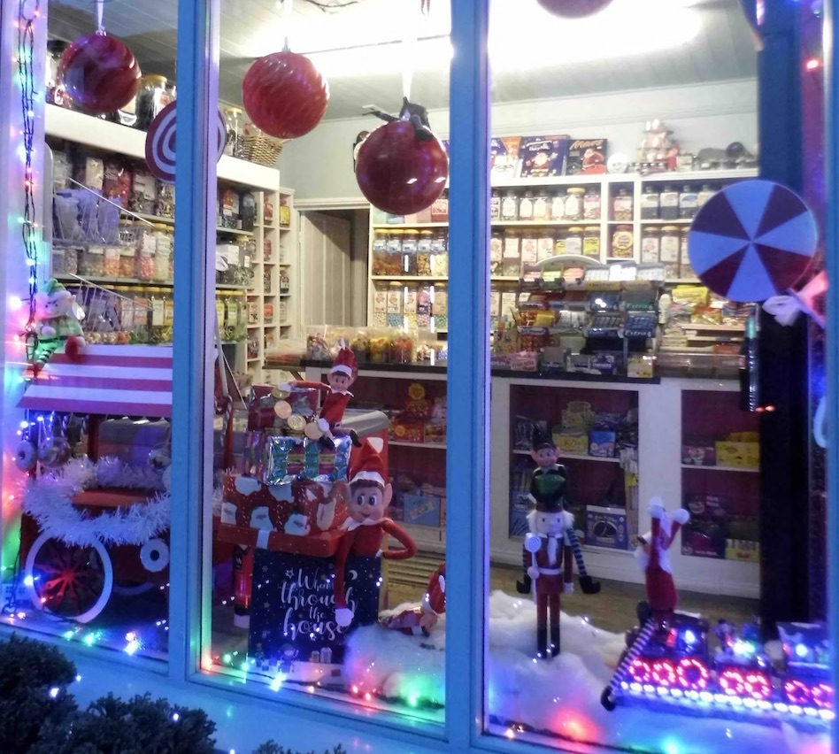 Elf on the shelf window display